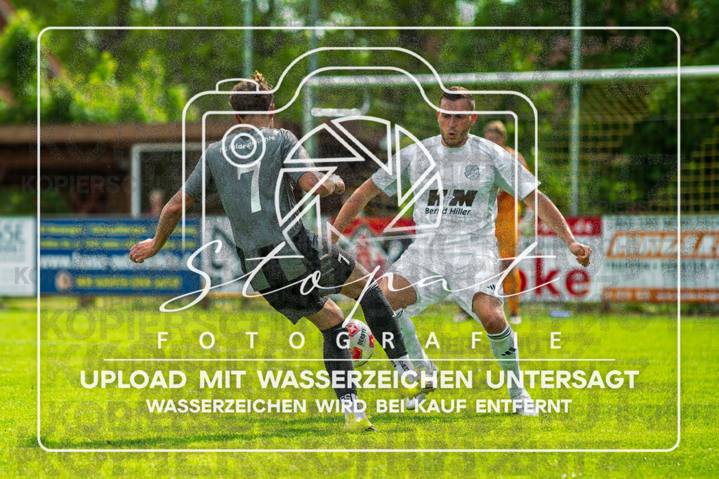 Kreisliga Herren HK - FG Fulde-Stellichte vs. Germania Walsrode | Max Peters (FG Fulde-Stellichte #7), Germania Walsrode; Kreisliga Herren HK - FG Fulde-Stellichte vs. Germania Walsrode am 10.05.26 in Fulder Zentralstadion, Fulde - Realisiert mit Pictrs.com