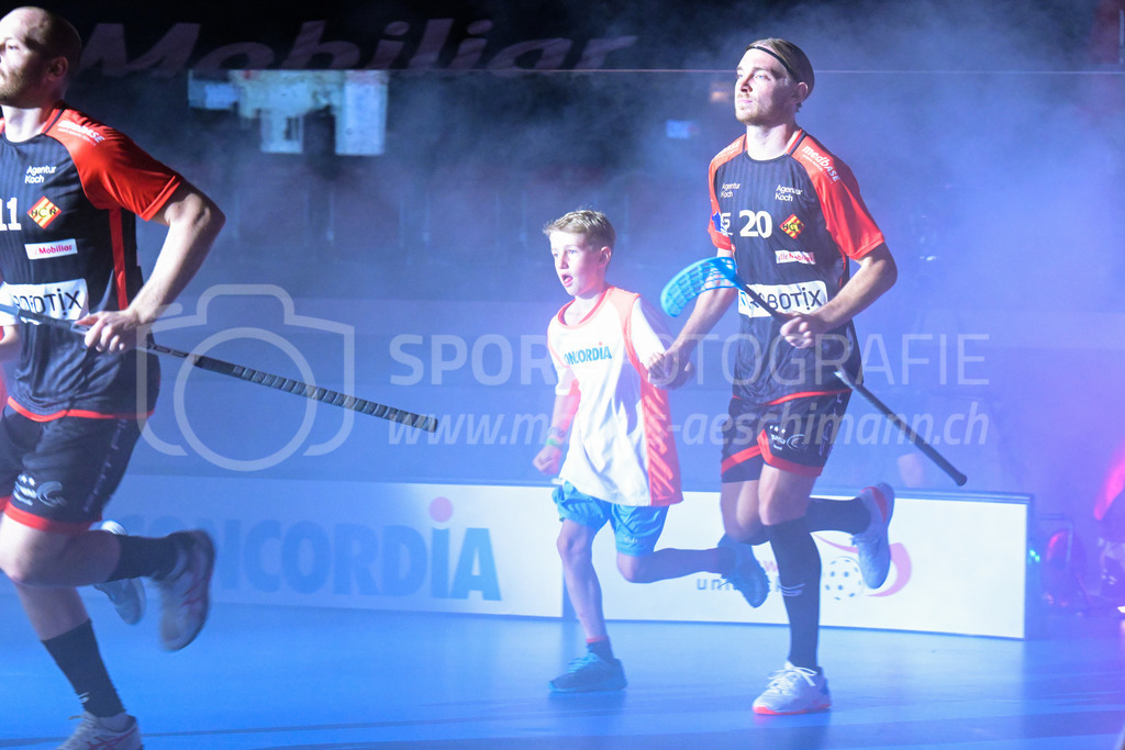 HC Rychenberg vs. Floorball Köniz - 28. August 2022 | HC Rychenberg vs. Floorball Köniz
AXA Arena, Winterthur
Jonathan Nilsson (#20 HC Rychenberg)
Bild: Sportfotografie Markus Aeschimann | www.markus-aeschimann.ch - Realisiert mit Pictrs.com