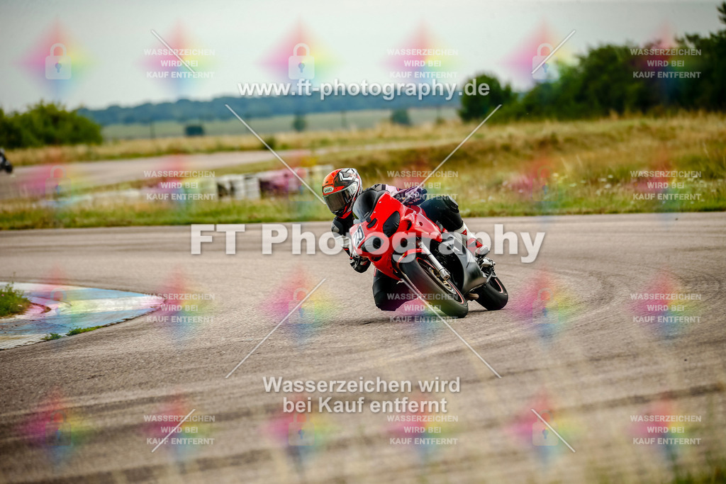 Chambley Juli-2170 | Hier findet Ihr Bilder von Touristenfahrten auf der Nürburgring Nordschleife oder von anderen Veranstaltungen die ich besucht habe. Viel Spass beim Durch Schauen 