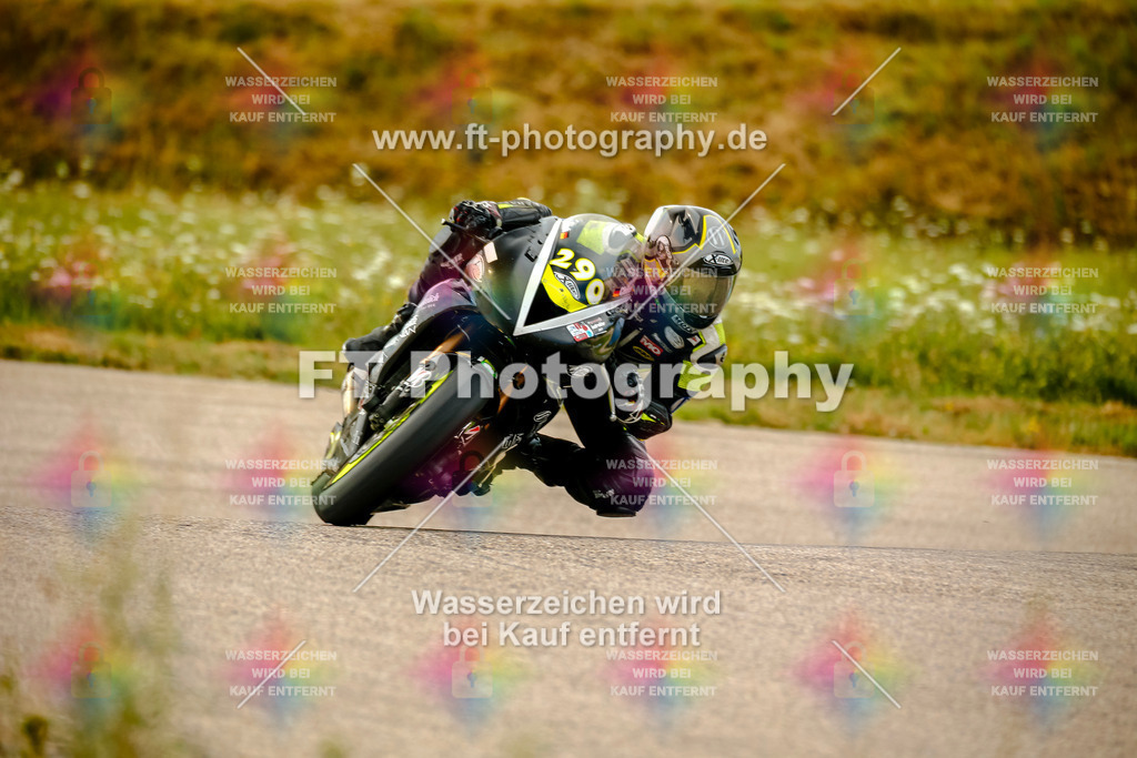 Chambley Juli-0740 | Hier findet Ihr Bilder von Touristenfahrten auf der Nürburgring Nordschleife oder von anderen Veranstaltungen die ich besucht habe. Viel Spass beim Durch Schauen 