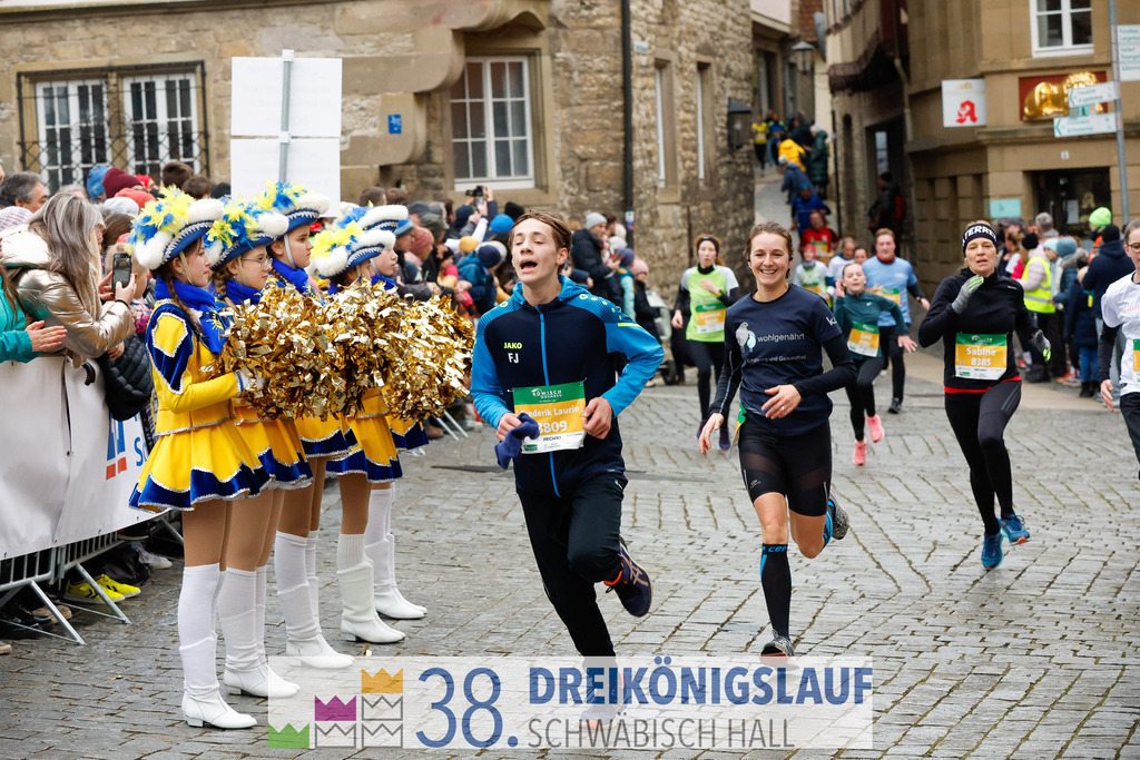 5km Roewisch Wohnbau Cup | 3 Koenigslauf 2024 5km Roewisch Wohnbau Cup - Realisiert mit Pictrs.com