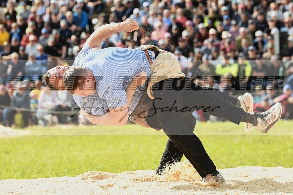 MichiDSC_7541 | Kaufen Sie Sportbilder im Onlineshop von Andy Scherrer Sportfotografie. Faszinierende Bilder von Sportevents aus der ganzen Schweiz. Fussball, Frauenfussball, Unihockey, Handball, Schwingen und weiteren Sportarten. - Realisiert mit Pictrs.com