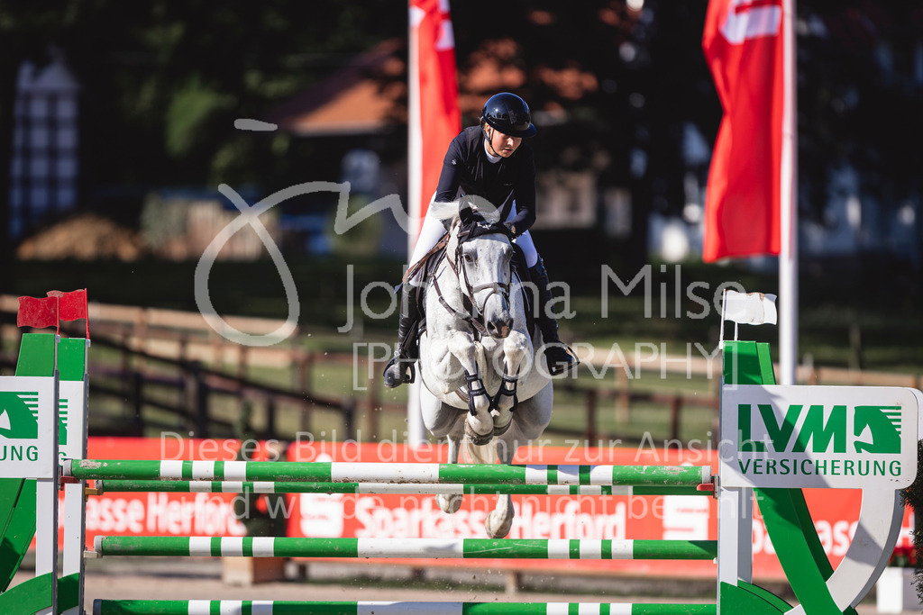 240714_BHO_M1-Spr-131 | Deine schönsten Turniermomente als professionelle Fotos! Entdecke hochwertige Pferdesport-Fotografie im Online-Shop. Jetzt Fotos finden & bestellen!