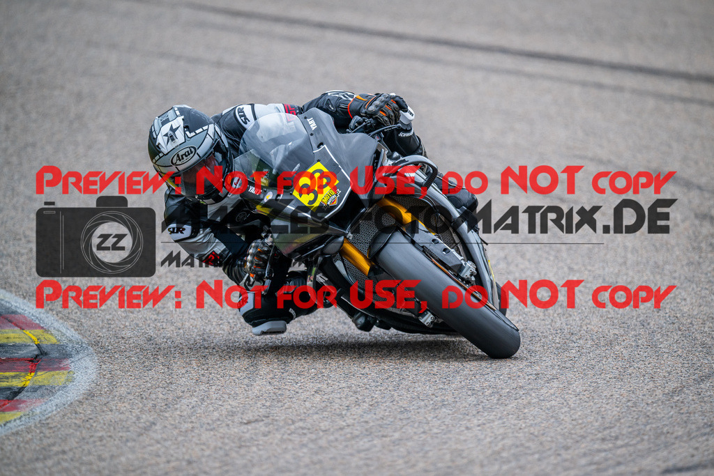 MaZZes_FotoMatrix_240503_6007705_6748 | STK1000