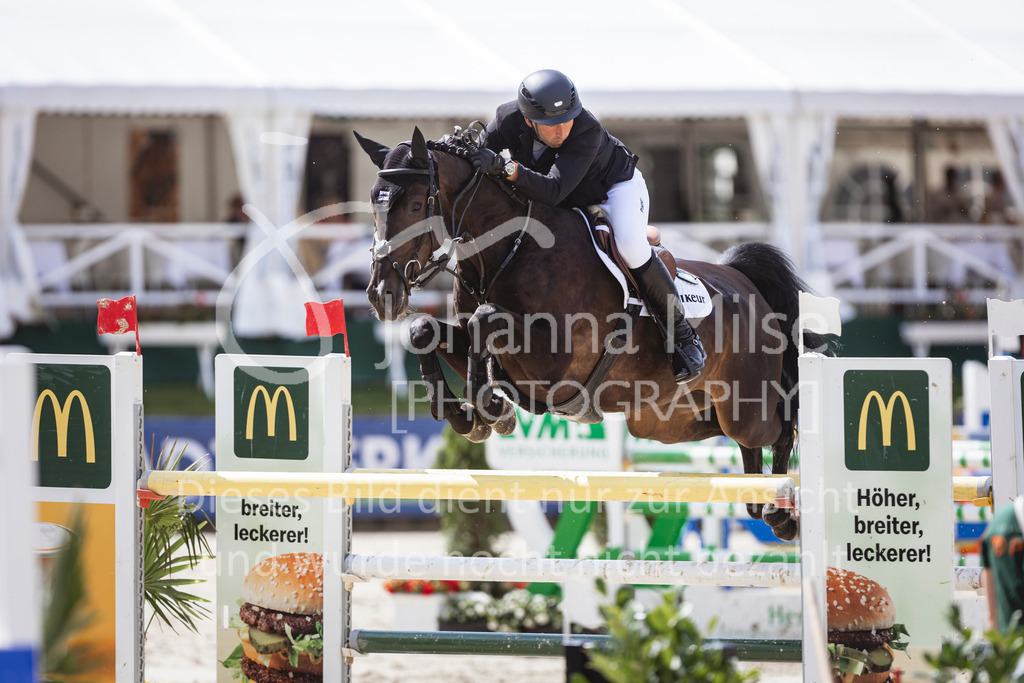 240714_BHO_M2-Spr-2-315 | Deine schönsten Turniermomente als professionelle Fotos! Entdecke hochwertige Pferdesport-Fotografie im Online-Shop. Jetzt Fotos finden & bestellen!