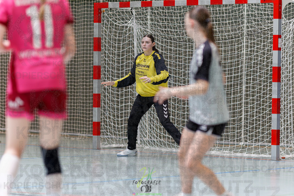 Hessenmeisterschaft wJC - Spiel um Platz 3; TuS Kriftel - SG Schenklengsfeld | Hessenmeisterschaft wJC - Spiel um Platz 3; TuS Kriftel - SG Schenklengsfeld am 22.03.2025 in Biedenkopf (Sporthalle Lahntalschule)Photo © 2025 - Jörg Heinrich - Realisiert mit Pictrs.com