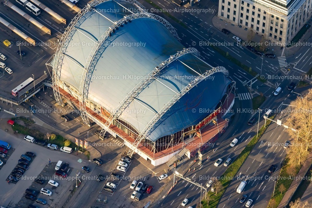 Luftbilder Köln-7857 | Luftbildfotografie Gebäude der Veranstaltungshalle " Musical Dome " am Alten Ufer im Ortsteil Altstadt in Köln im Bundesland Nordrhein-Westfalen, Deutschland. - Realisiert mit Pictrs.com