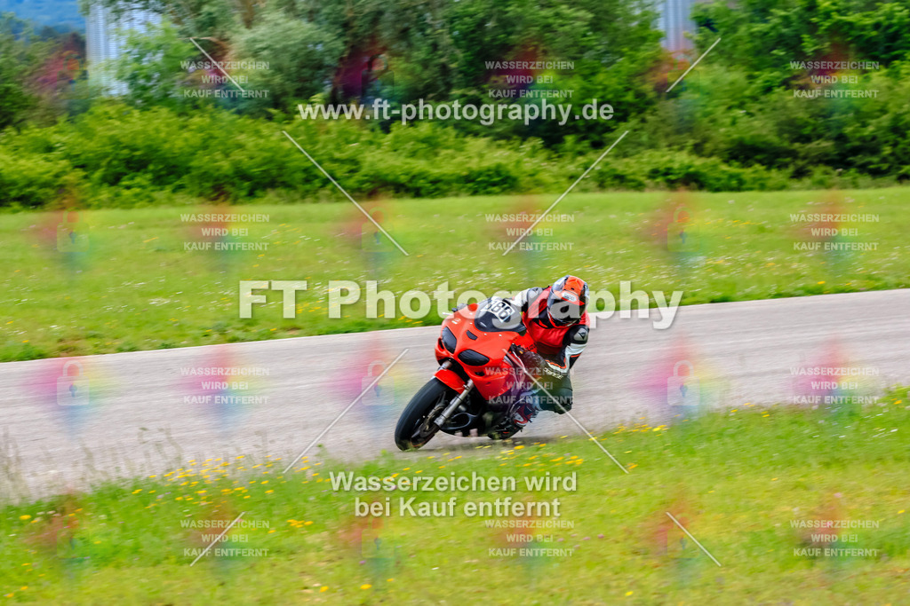MotoTeam-3107 | Hier findet Ihr Bilder von Touristenfahrten auf der Nürburgring Nordschleife oder von anderen Veranstaltungen die ich besucht habe. Viel Spass beim Durch Schauen 