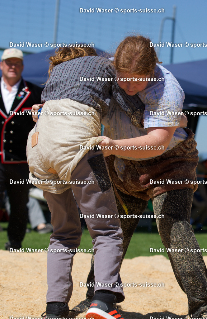 Schelbert Angelika _ - Rüdisüli Nora _ Porsel (Le Flon) Frauen - und Meitlischwingfest _ Porsel le samedi 02.06.2022 (Photos EdelweissPoint_ Waser David) (1) | sports-suisse.ch