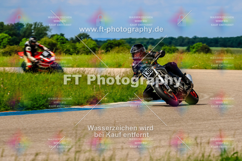 MotoTeam-1060 | Hier findet Ihr Bilder von Touristenfahrten auf der Nürburgring Nordschleife oder von anderen Veranstaltungen die ich besucht habe. Viel Spass beim Durch Schauen 
