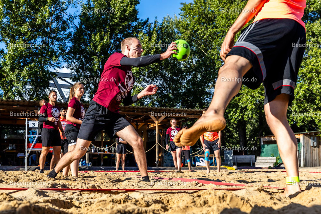 2025-200082293-Strandvölkerball-WM_1 |  23.08.2025; Berlin Foto: Gerold Rebsch - www.beachpics.de