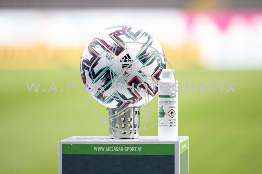  Blau Weiss Linz vs Austria Klagenfurt | LINZ, AUSTRIA,HPYBET 2. Liga, Runde 21 Blau Weiss Linz vs Austria Klagenfurt, Image shows the matchball.
Photo: SMP/Andreas Willdoner