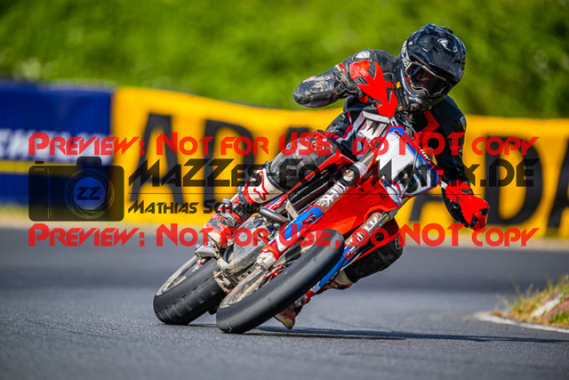 MaZZes_FotoMatrix_220528_3440 | Fotograf Mathias Schmid
Sportfotograf,
Eventfotograf,
Hochzeitsfotograf,
Portraitfotograf