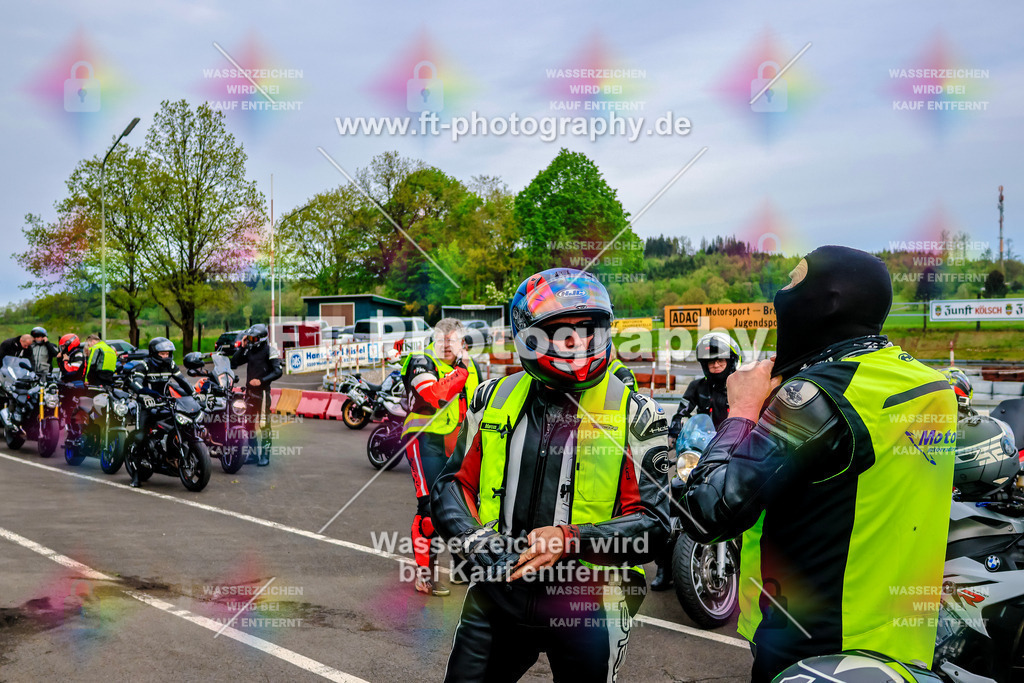 _OTO3002 | Hier findet Ihr Bilder von Touristenfahrten auf der Nürburgring Nordschleife oder von anderen Veranstaltungen die ich besucht habe. Viel Spass beim Durch Schauen 