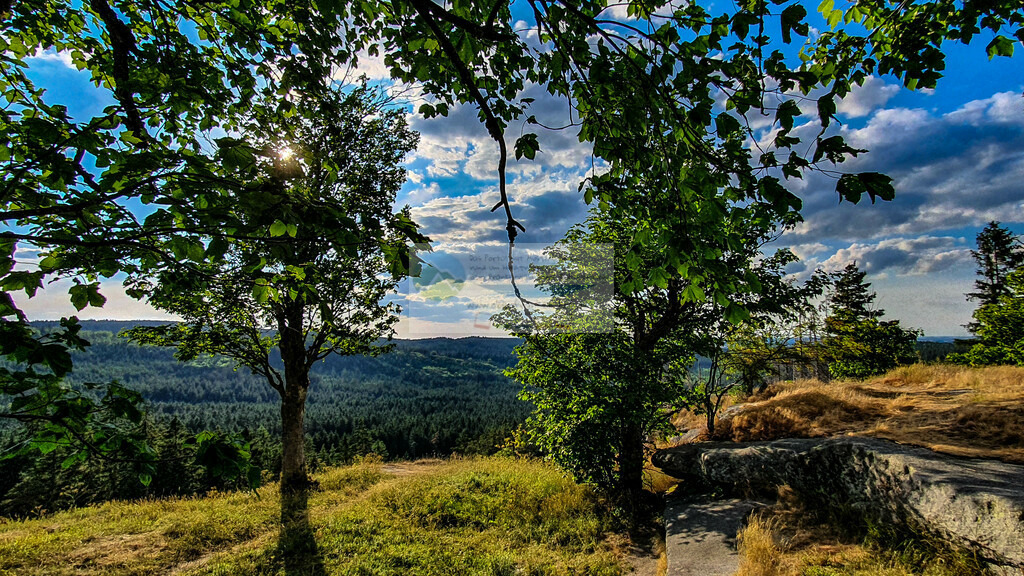 Epprechtstein im Sommer | Impressionen rund um Hochfranken - Frankenwald - Fichtelgebirge - Realisiert mit Pictrs.com