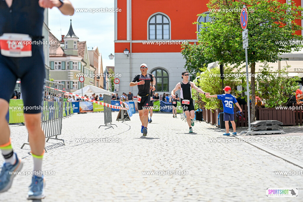 SZI_7104 | Stadttriathlon Erding 2025. #yourpictrs #sportshot_your_pictrs @Sportshotphotography #stadttriathlonerding Copyright: www.sportshot.de