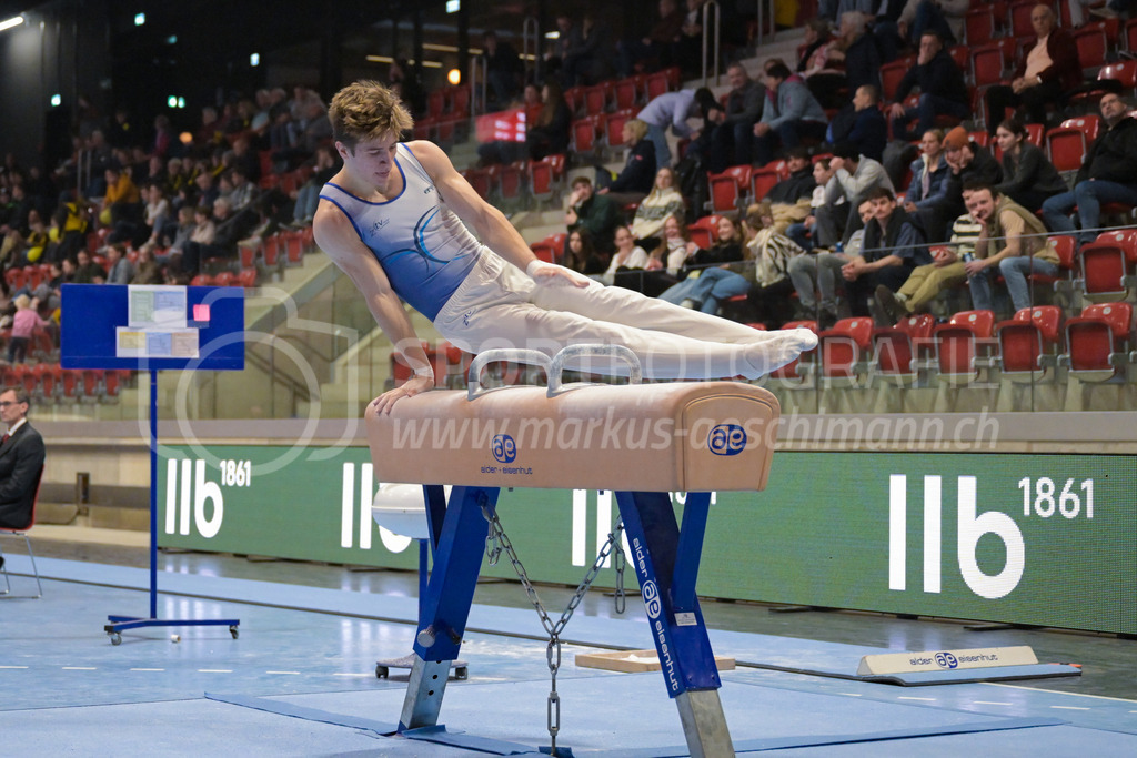 Schweizer Meisterschaften Kunstturnen Mannschaften Männer (B) - 22. November 2025 | Schweizer Meisterschaften Kunstturnen Mannschaften Männer (B)AXA Arena, WinterthurBild: Sportfotografie Markus Aeschimann | www.markus-aeschimann.ch - Realisiert mit Pictrs.com