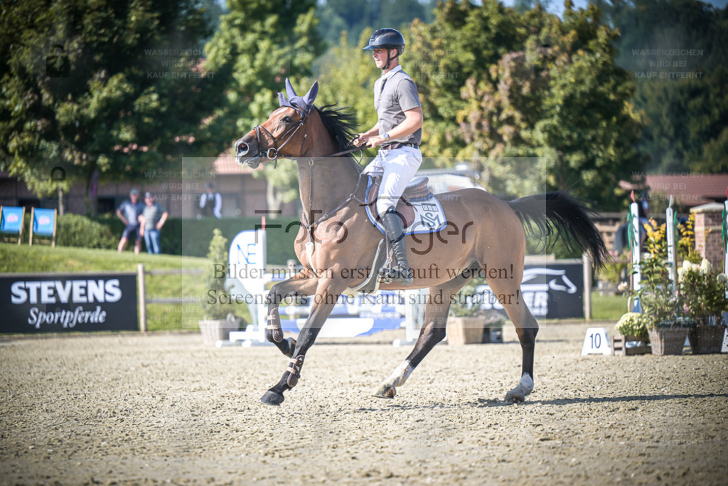 DOS_0796 | Entdecke hochwertige Reitturnierfotos von Foto Oger. Professionell, emotional und authentisch – jetzt Lieblingsmomente im Shop bestellen. - Realisiert mit Pictrs.com