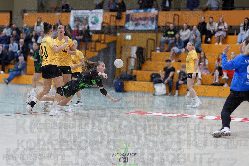 Frauen Oberliga Mitte (HHV); HSG Kleenheim/Langgöns II - HSG Eibelshausen/Ewersbach | Frauen Oberliga Mitte (HHV); HSG Kleenheim/Langgöns II - HSG Eibelshausen/Ewersbach am 01.11.2025 in Oberkleen (Weidig-Halle)Photo © 2025 - Jörg Heinrich - Realisiert mit Pictrs.com