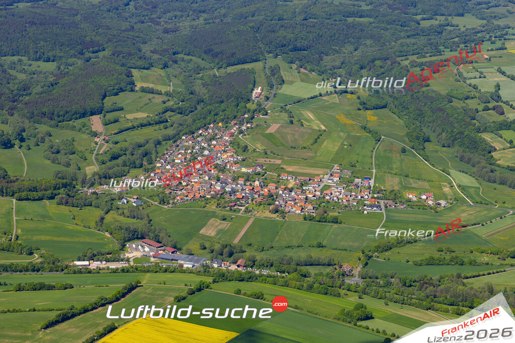 Die Luftaufnahme Gefäll - Burkardroth wurde 2022 vom Flugzeug aus (keine Drohne) erstellt. Hohe Auflösung -für große Poster und Wandbilder geeignet - Garantiert!