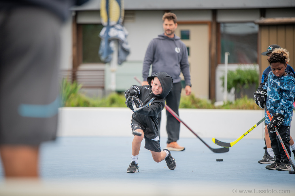 2025-09JP Hockey-Camp-Widnau-256 | "Fussifoto.com – Ihr Ansprechpartner für hochwertige Fotografie! Entdecken Sie kreative Bilder und professionelle Dienstleistungen. Kontaktieren Sie uns für Ihre Projekte!"