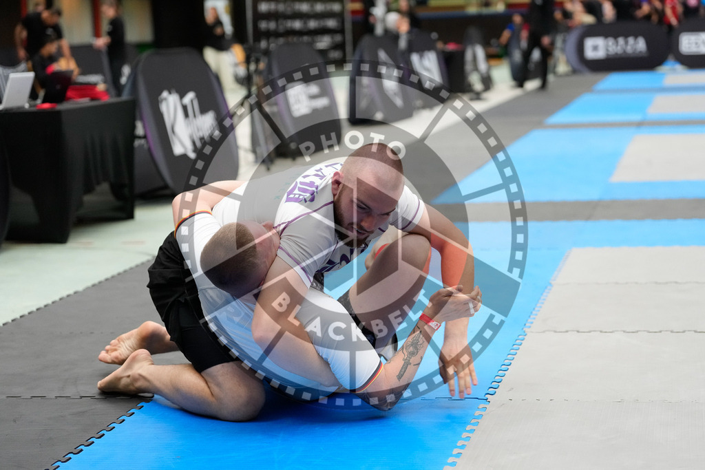 20250920PBB6095 | Athletes compete during the AJP Tour Hamburg International Jiu-Jitsu Championship, on September 20, 2025 in Hamburg, Germany. © Chiara Dazi / photoblackbelt
