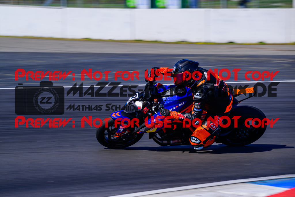 MaZZes_Fotomatrix_20250407_6021986_0585-2 | ROT