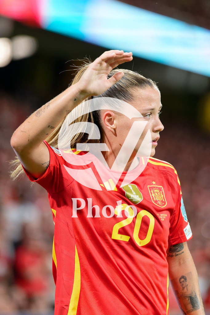 Spain v Switzerland - UEFA Women's EURO 2025 Quarter-Final | BERN, SWITZERLAND - JULY 18: Claudia Pina of Spain gestures  during the UEFA Women's EURO 2025 Quarter-Final match between Spain v Switzerland at Stadion Wankdorf on July 18, 2025 in Bern, Switzerland. (Photo by Giuseppe Velletri/Sports Press Photo/Getty Images)