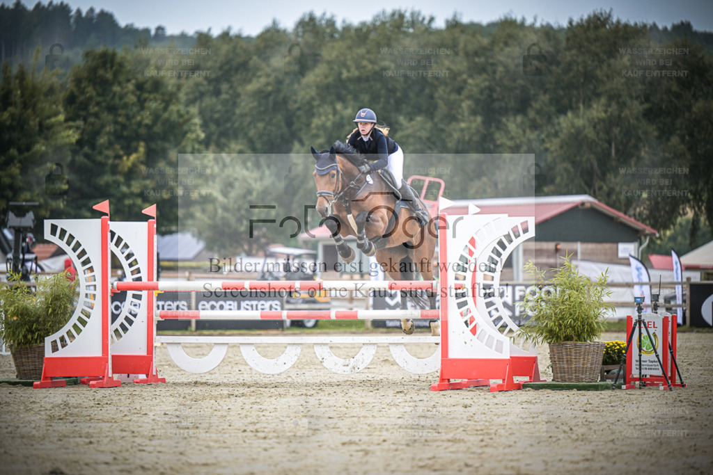 DOS_0703 | Entdecke hochwertige Reitturnierfotos von Foto Oger. Professionell, emotional und authentisch – jetzt Lieblingsmomente im Shop bestellen. - Realisiert mit Pictrs.com