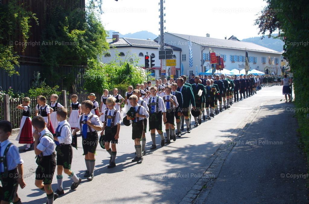 IMGP4027 | fotografiert von Axel PollmannLeonhardi Wallfahrt Benediktbeuern und Murnau, Fronleichnam, Fasching, Landschaft im Loisachtal und Benediktbeuern  - Realisiert mit Pictrs.com