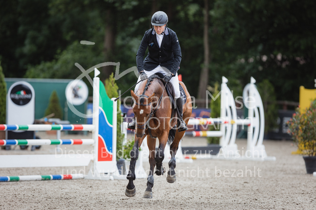 220705_Mühlen_SprPf-A3-355 | Late Entry Mühlen
05.07.2022
03 Springpferde-A**, 4-6jährige Pferde