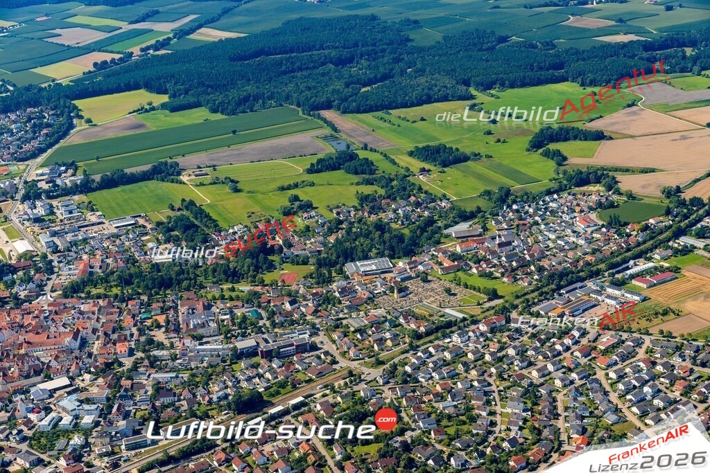 Luftaufnahme von  Abensberg - Die Luftaufnahme wurde 2025 vom UL-Flugzeug heraus erstellt ( keine Drohne ) - Hochauflösende Luftaufnahme - für professionelle Ausdrucke geeignet. Die Geschenkidee !Mit Lizenz und Bildrechte bestellbar