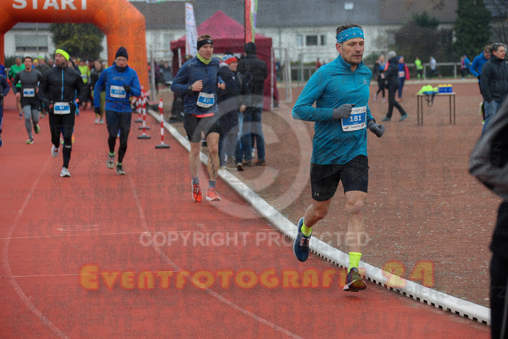 230129_1005_EX1_3193 | Sportfotografie im Rhein-Sieg Kreis, Köln, Bonn, NRW, Rheinland Pfalz, Hessen, etc. Unser Tätigkeitsfeld umfasst den Laufsport vom Volkslauf über den Marathon, Duathlon, Triathon bis zum Ultralauf wie Kölnpfad Ultra oder Schindertrail.