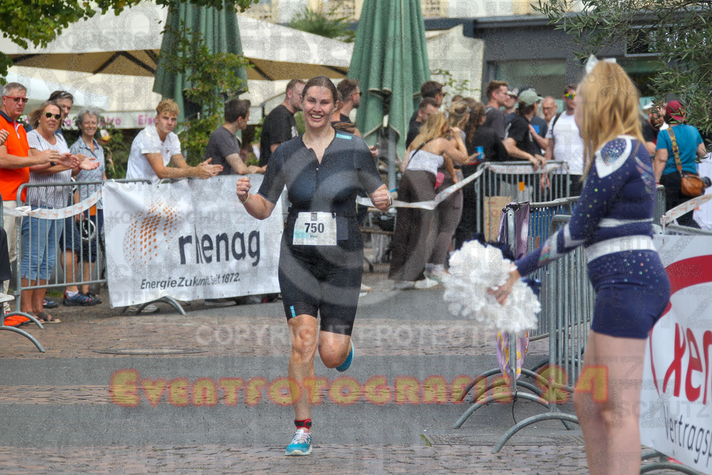 250824_1516_EV4_2770 | Sportfotografie im Rhein-Sieg Kreis, Köln, Bonn, NRW, Rheinland Pfalz, Hessen, etc. Unser Tätigkeitsfeld umfasst den Laufsport vom Volkslauf über den Marathon, Duathlon, Triathon bis zum Ultralauf wie Kölnpfad Ultra oder Schindertrail.