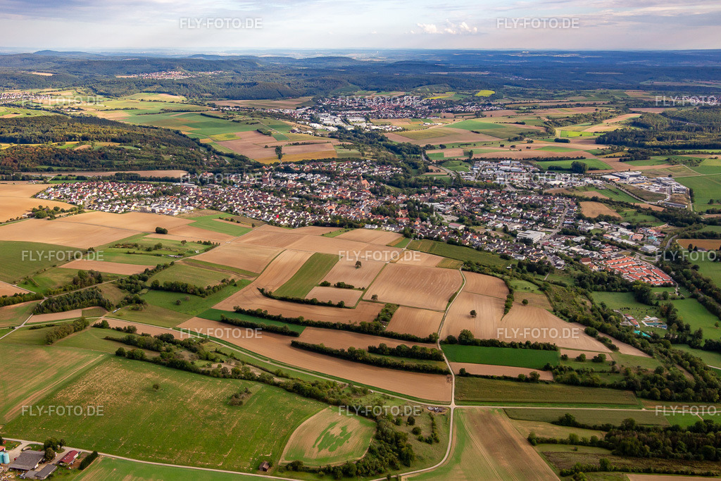 Ortsansicht von Nordwesten | Luftbild: Ortsansicht von Nordwesten im Ortsteil Flehingen in Oberderdingen im Bundesland Baden-Württemberg in Deutschland. Foto: IMG_138706.jpg vom 16.09.2023 durch ©2025 Werner Riehm fly-foto.de/copyright - Realisiert mit Pictrs.com