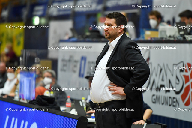 AUT, BSL, Basketball, Gmunden Swans vs Oberwart Gunners | 03.04.2022, Volksbank Arena Gmunden, AUT, BSL, Gmunden Swans vs Oberwart Gunners, im Bild Horst Leitner, Head Coach Coach Gunners Oberwart (Oberwart Gunners)


// BSL, Basketball Super League Match between Gmunden Swans and Oberwart Gunners in Gmunden, Austria on 2022/04/03