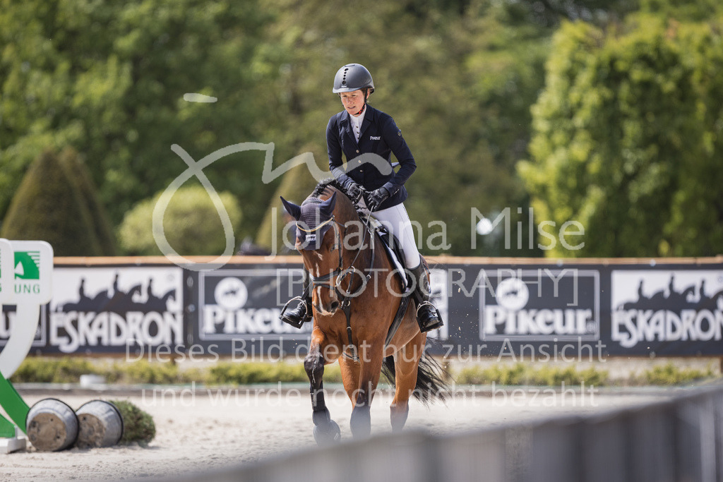 230520_MayDays_Youngster-M-346 | Deine schönsten Turniermomente als professionelle Fotos! Entdecke hochwertige Pferdesport-Fotografie im Online-Shop. Jetzt Fotos finden & bestellen!