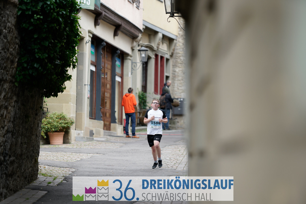 Stadtwerke Schüler und Jugendlauf 1,7km | 3koenigslauf 2022 Stadtwerke Schüler und Jugenlauf 1,7km - Realisiert mit Pictrs.com