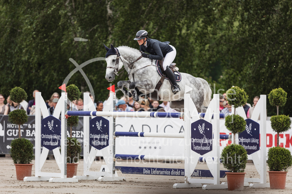 250601_MayDays_GP-535 | Deine schönsten Turniermomente als professionelle Fotos! Entdecke hochwertige Pferdesport-Fotografie im Online-Shop. Jetzt Fotos finden & bestellen!