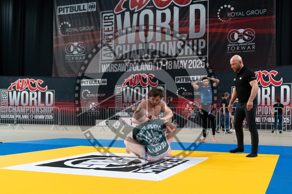 20250517PBB5261 | Athletes compete during the first day of the ADCC Amateur World Championship on May 15, 2025 in Warsaw, Poland. © Chiara Dazi / photoblackbelt