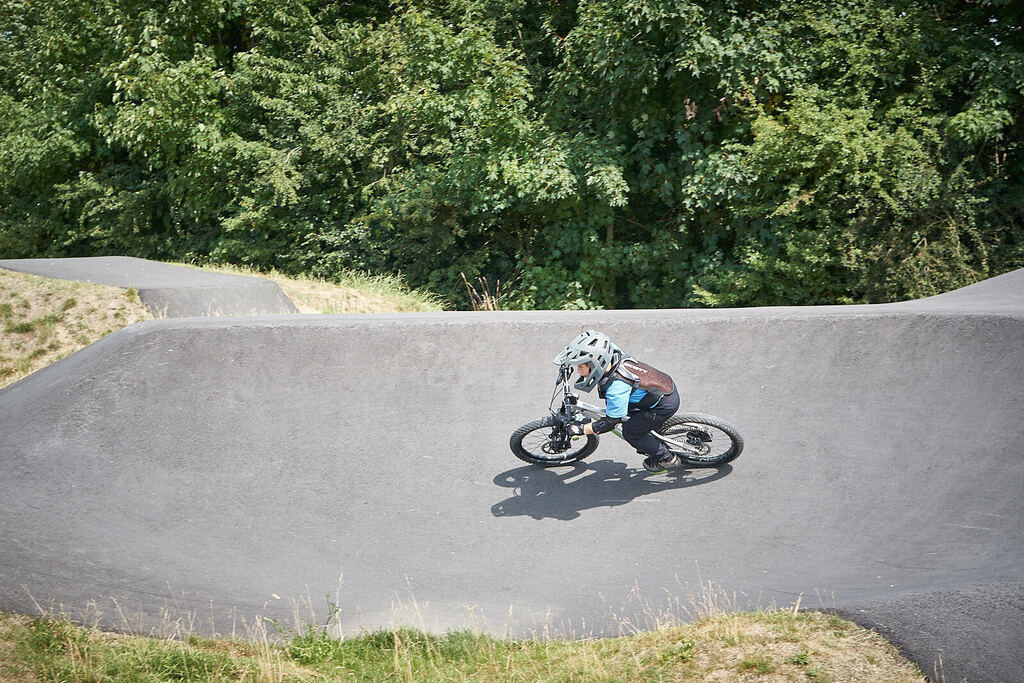 202506251-02 PM25 9@sebastiankopp | German Pumptrack Series - Realisiert mit Pictrs.com