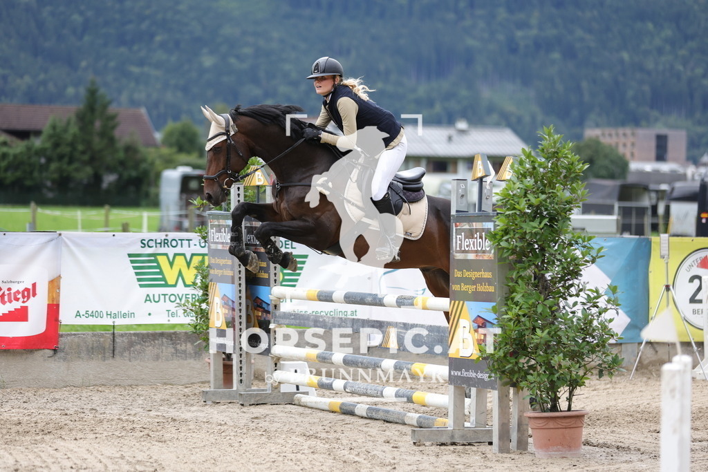0P6A2432 | Willkommen bei Brunnmayr - Design & Fotografie – Ihrem Spezialisten für Reitturniere und Pferdeveranstaltungen in Oberösterreich, Salzburg und Bayern! Seit über 17 Jahren sind wir leidenschaftlich dabei.