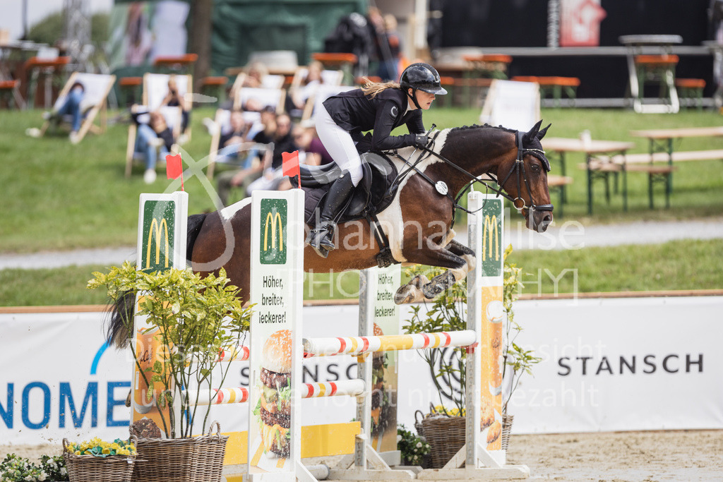 230728_BHO_A1-Stil-1-235 | Deine schönsten Turniermomente als professionelle Fotos! Entdecke hochwertige Pferdesport-Fotografie im Online-Shop. Jetzt Fotos finden & bestellen!