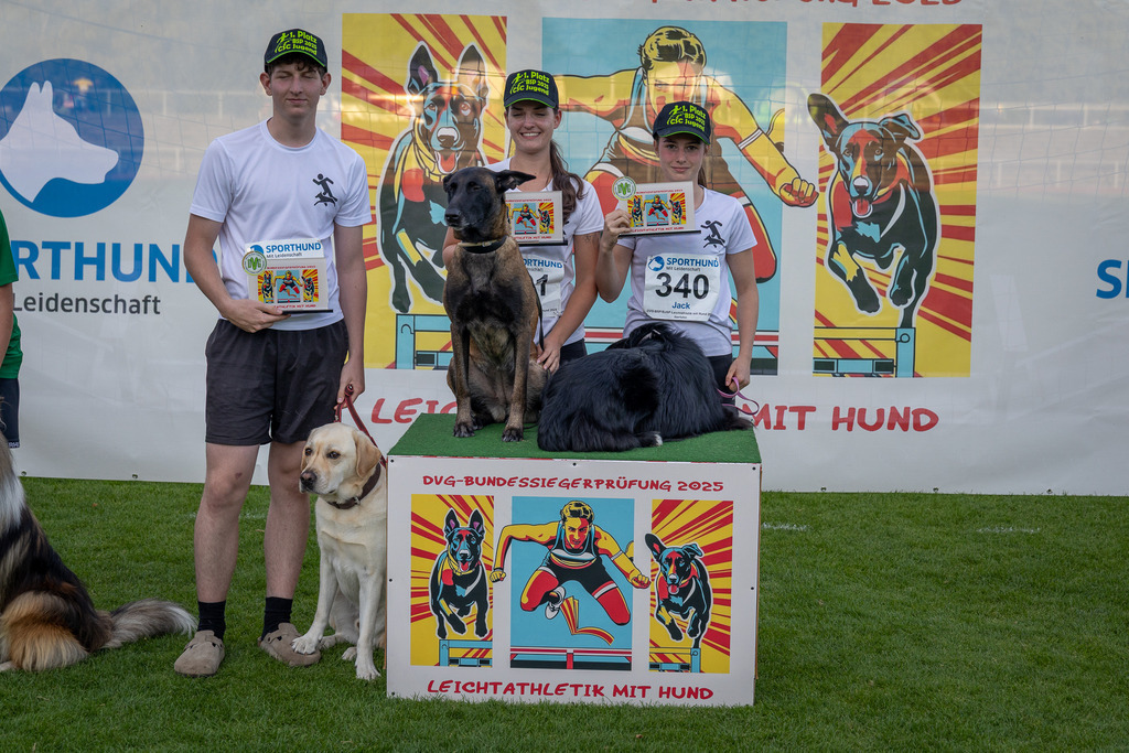 Pfotenfotografie_DV3A4872-2 | Hundefotografie, Tierfotograf, Pfotenfotografie, Fotoshooting Hund, Hunde Portrait, Hundesport, Hundeportraits, Heideshooting, Hunde, Sportfotograf, Hundefotograf, Turnierhundsport, THS,  - Realisiert mit Pictrs.com