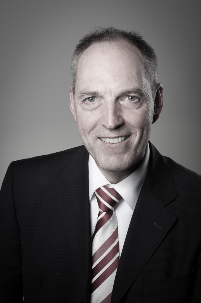 120615ServieGipfel2018_ | Fotograf Köln - Realisiert mit Pictrs.com