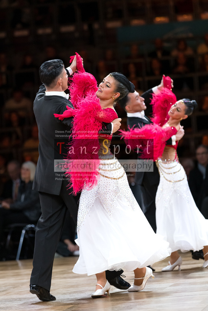 20241109_DM-Formationen_6767 | Tanzsportbilder, Standardtanz, Lateintanz, WDSF, DTV, LTVB, dancecomp, goc, hessen tanzt, blaues band der spree, walzer, tango, wiener walzer, slowfox, quickstepp, samba, rumba, cha-cha-cha, paso doble. jive, hd-kroft photography, turniertanzsport