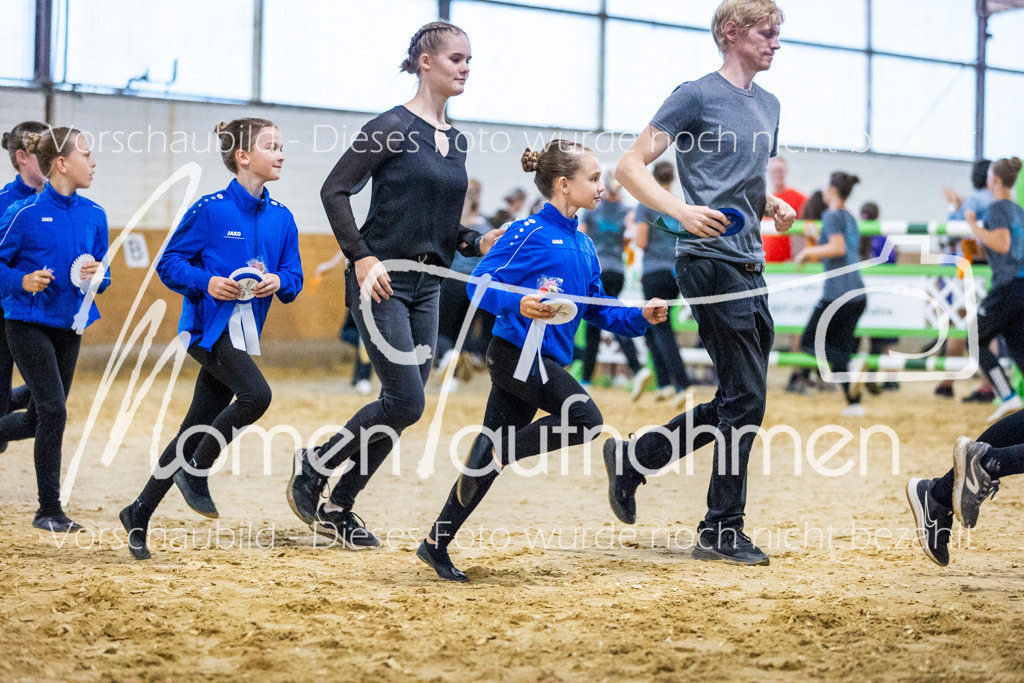 Platzierung5+6+7+NS-045 | MomenTaufnahmen Pferdesportfotos