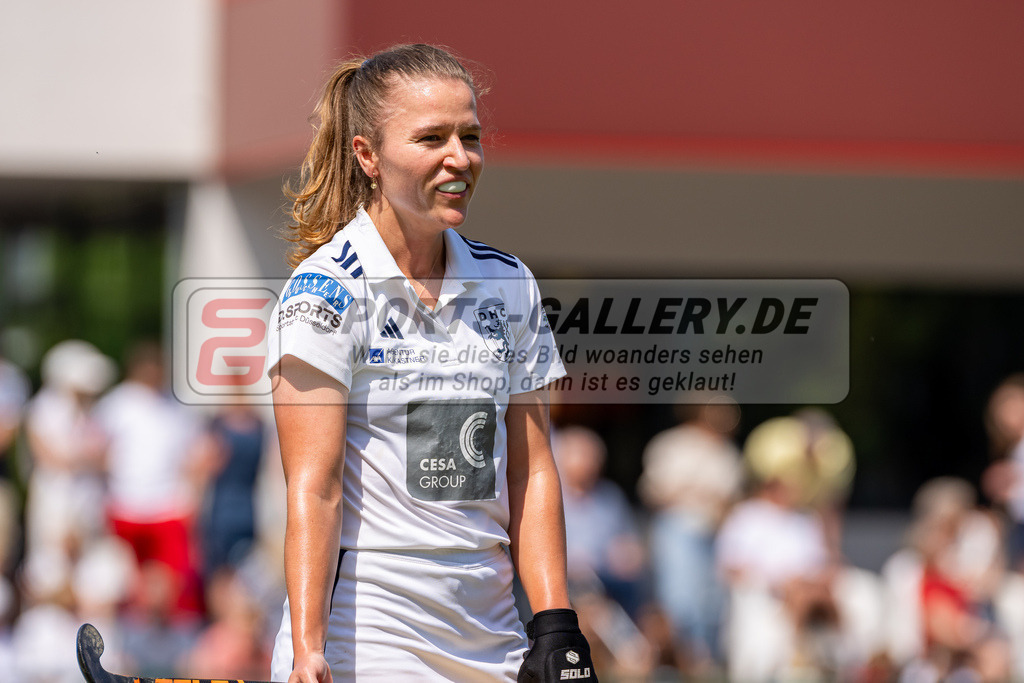 HK_20240511_100605 | 1.Bundesliga Damen Düsseldorfer HC - Harvestehuder THC am 11.5.2024 Düsseldorfer HC, Düsseldorf , Mabel Brands ( Düsseldorfer HC #7 )
