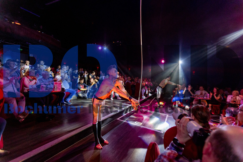 SES_VARECE20250907-52 | bond - Realisiert mit Pictrs.com