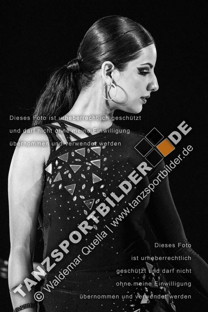 20250504-01323 | Hier finden Sie Tanz Bilder vom Latein und Standard Formationen tanzen. Sportbilder vom Tanzsport. Schöne Fotos und von Weltmeisterschaft, Europameisterschaft, Bundesliga, Regionalliga, Oberliga und Landesliga sowie von GOC Stuttgart, DanceComp, WM Bremen